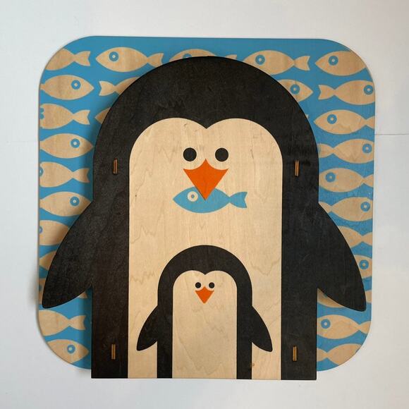 Penguin wooden wall hanging - Picture 1 of 5
